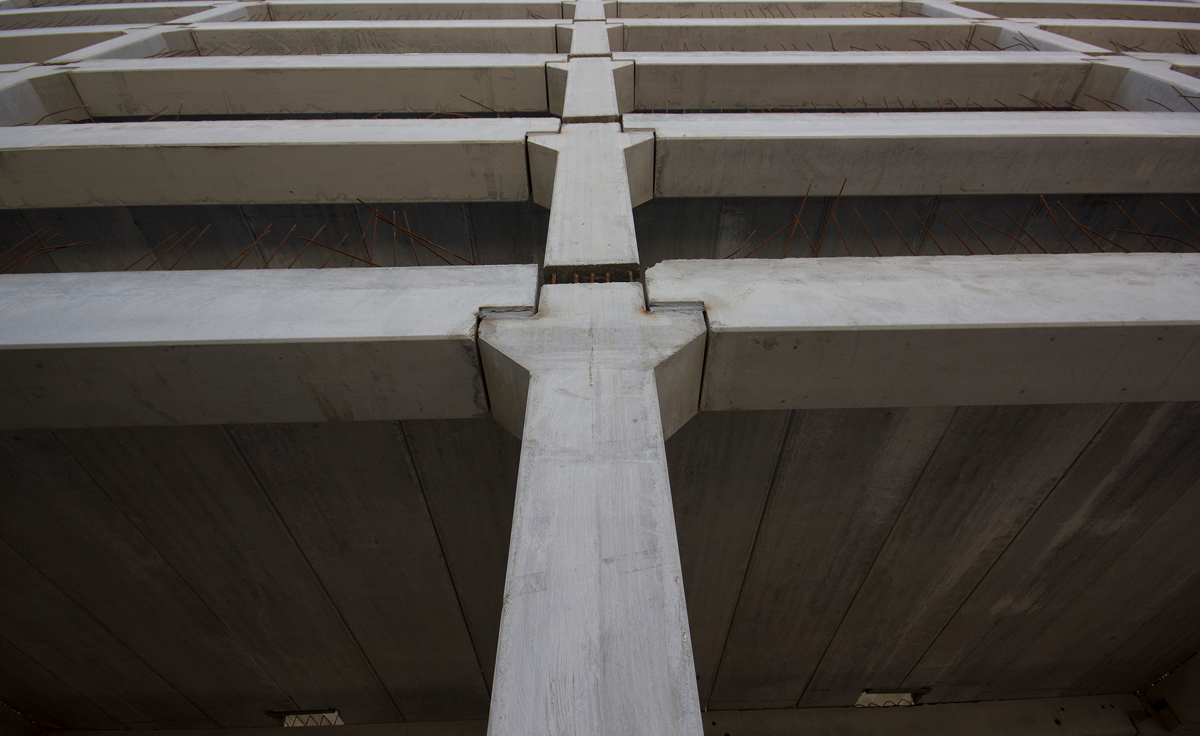 Architectural concrete beams and lines